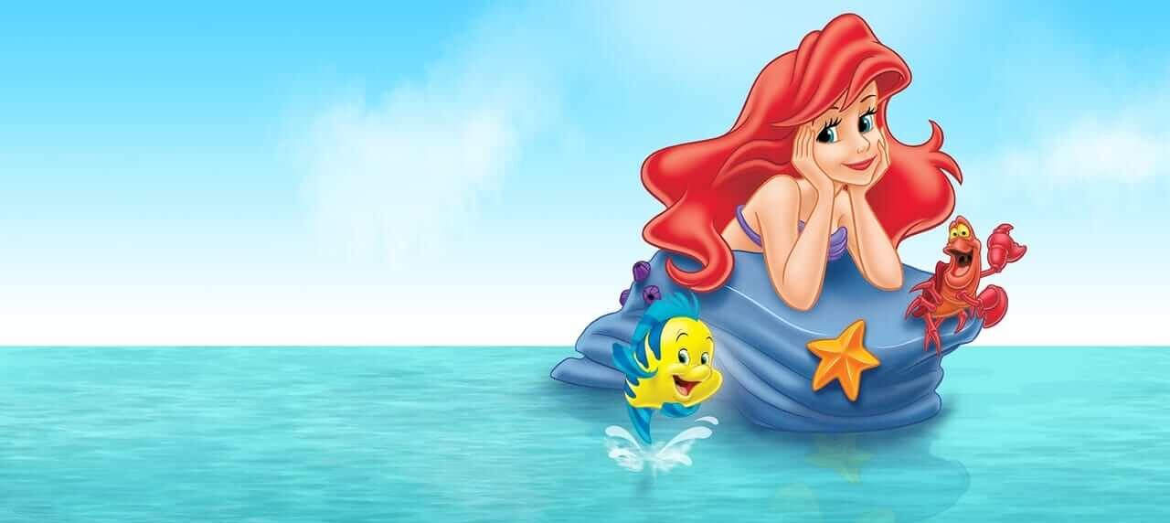 ilustração da pequena sereia no mar junto com seus amigos