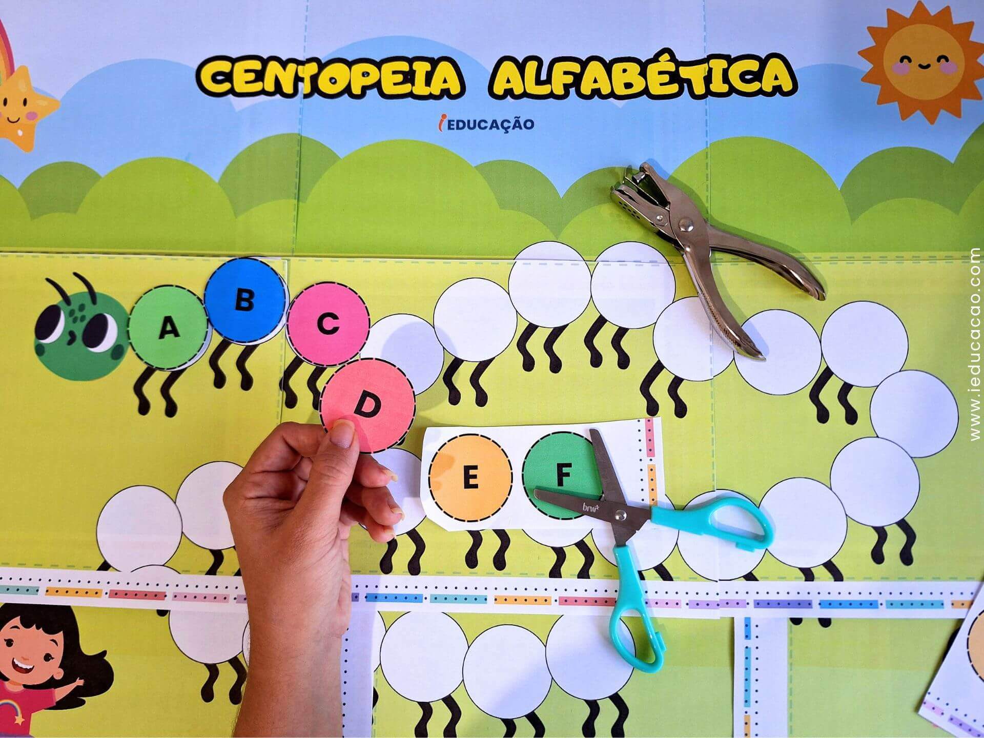 Jogo das Letras do Alfabeto para Alfabetização - iEducação Centopeia Alfabética - Jogo Pedagógico das Letras do Alfabeto para Imprimir - Atividade Lúdica de Ordem Alfabética